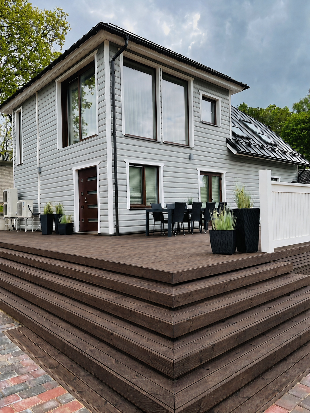 Villa Alexandra ja avar roheline hoov Otepääl